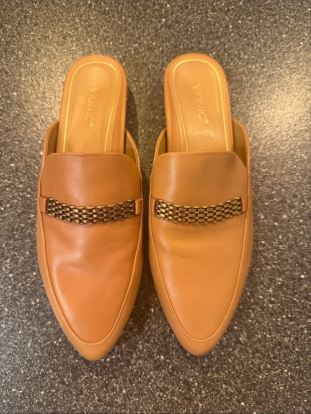 Like New Vionic Brown Leather Slip-On Loafer with Gold Chain Accent - size 7.5